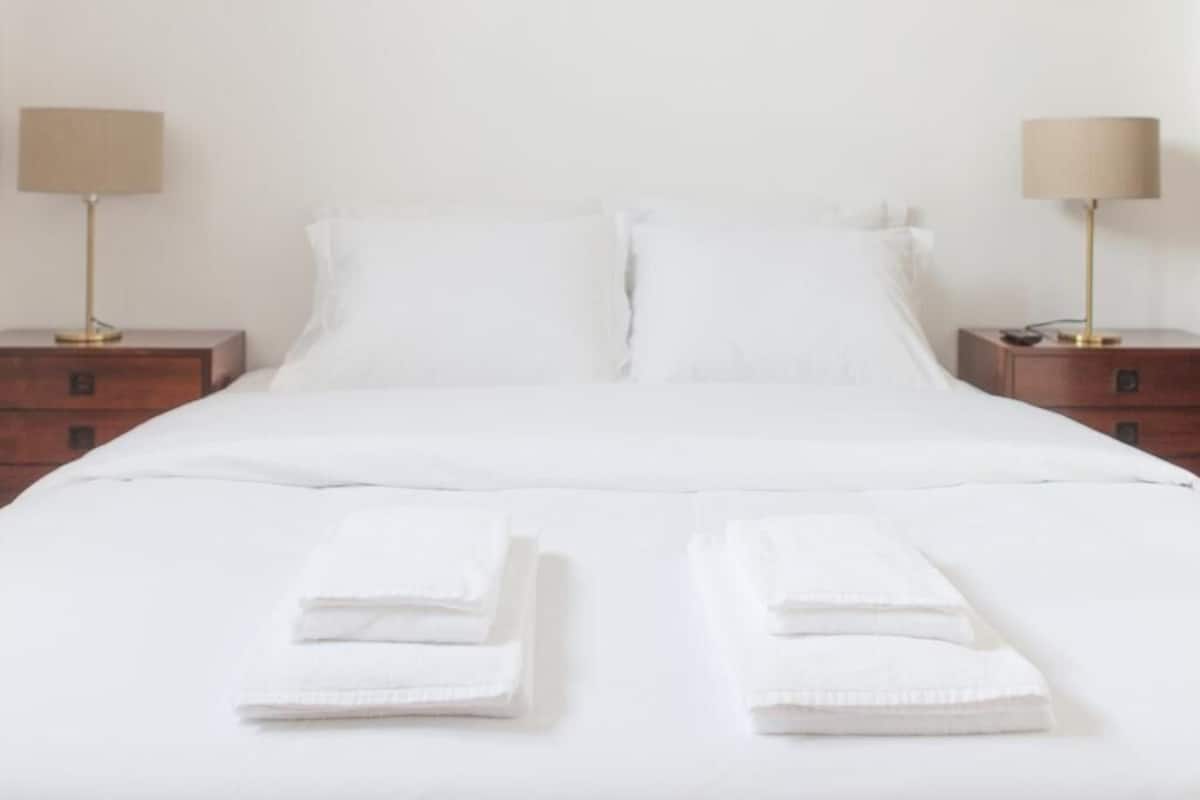 Standard Triple Room | In-room safe, free WiFi, bed sheets