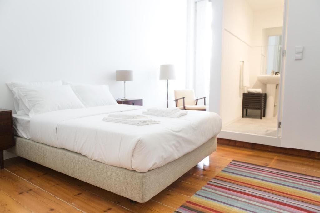 Comfort Double Room | In-room safe, free WiFi, bed sheets