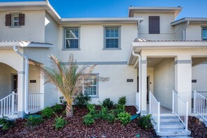 Exterior - Last Minute Disney Getaway! Townhouse with Private Pool. Book Now! #21174 (Orlando)
