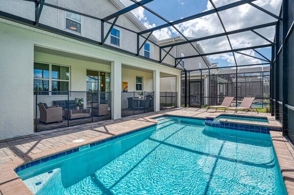 A heated pool - Last Minute Disney! Private Pool, Hot Tub, Game Room & Themed Bedrooms. Book Now! #32850 (Orlando)