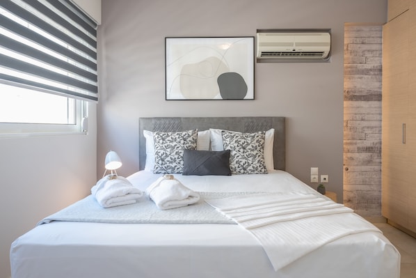 Luxury-Doppelzimmer | Schreibtisch, laptopgeeigneter Arbeitsplatz, Bügeleisen/Bügelbrett
