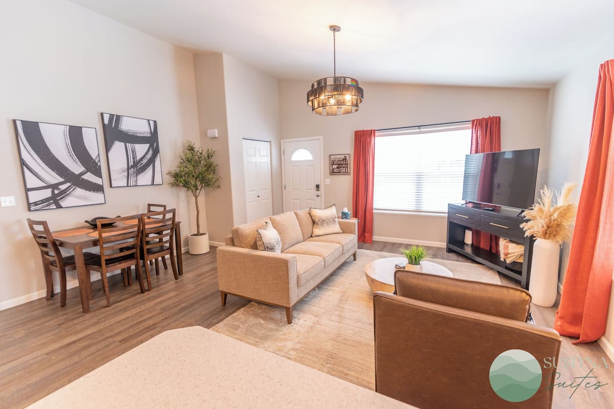 Susitna Suites (4) | Living room | Smart TV, Netflix, Hulu, streaming services