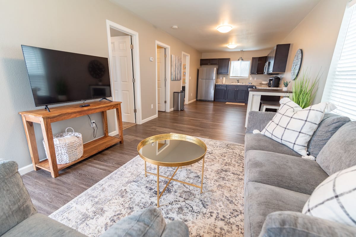 Susitna Suites (7) | Living area | Smart TV, Netflix, Hulu, streaming services