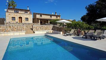 Traditional Apartment, 2 Bedrooms