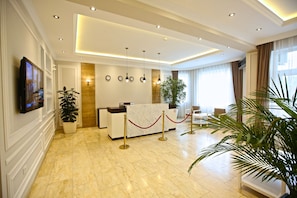 Reception - Miraj Hotel (Baku)