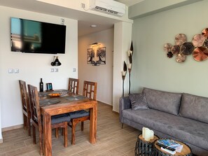 Smart TV - Pythagorion Harbour Residence (Pythagoreio)