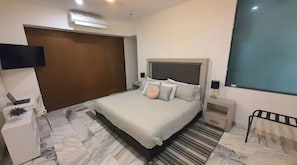 2 bedrooms, iron/ironing board, free WiFi, bed sheets - Condominio Catalina. Lindo condo a 3min de Altabrisa y hospital star medica (Mérida)