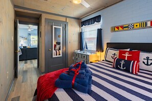 4 bedrooms, desk, iron/ironing board, travel cot
