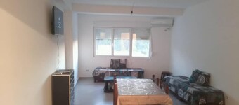 Air-conditioned residence with 24-hour security