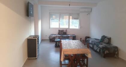 Air-conditioned residence with 24-hour security