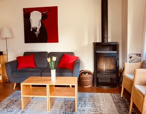 TV, DVD player, stereo - Chalet Sunnsyta, sunny apartment (Wengen)