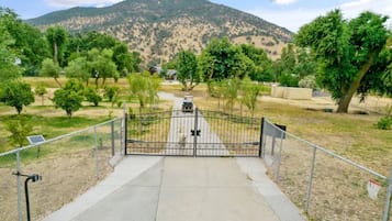 Enceinte de lâhĂ©bergement