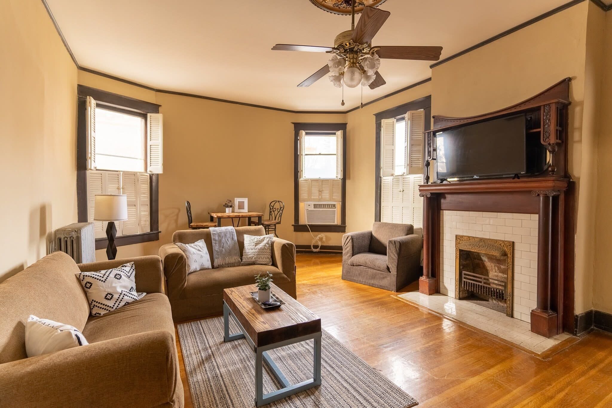 Peabody 2 Adorable 2 bedroom