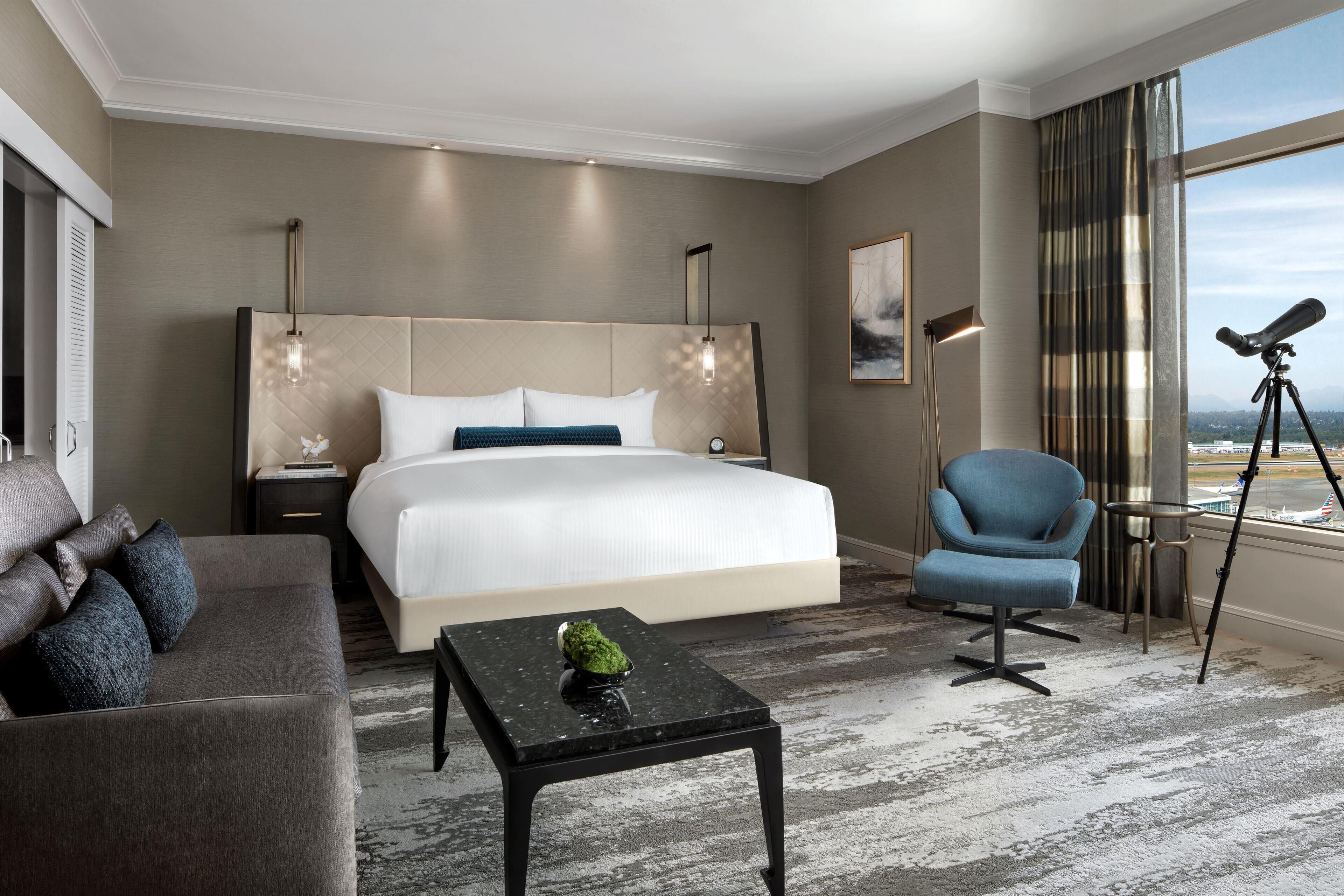 fairmont gold runway view room king, non-smoking | premium bedding, down duvets, pillow-top beds, minibar
