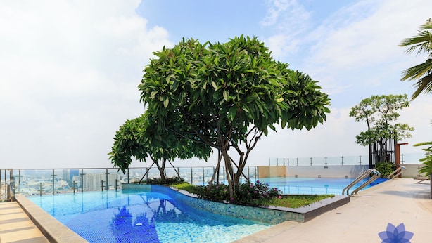室外游泳池