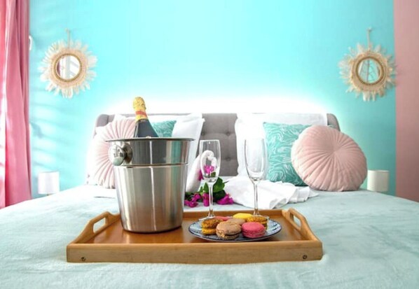 1 bedroom, desk, iron/ironing board, travel cot - "Nuage&Cocon " T1 new standing with cosy garden and wifi, ideal for telecommuting (Fort-de-France)