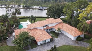 Exterior - The Presidential At Swiss! Luxury gem! (Clermont)