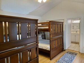 6 chambres, bureau, fer et planche à repasser, Wi-Fi gratuit