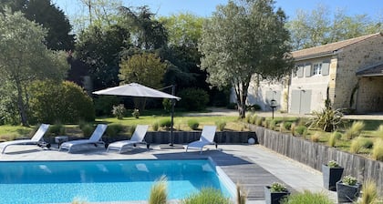 Gîte de Charme en Médoc à Proximité des Plages-grande Piscine au sel