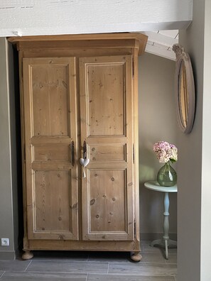 Interior - Gîte de Charme en Médoc à Proximité des Plages-grande Piscine au sel (Saint-Christoly-Médoc)