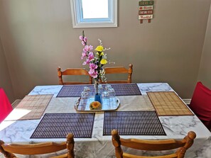 تناول الطعام