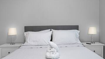 2 chambres, bureau, Wi-Fi gratuit, draps fournis