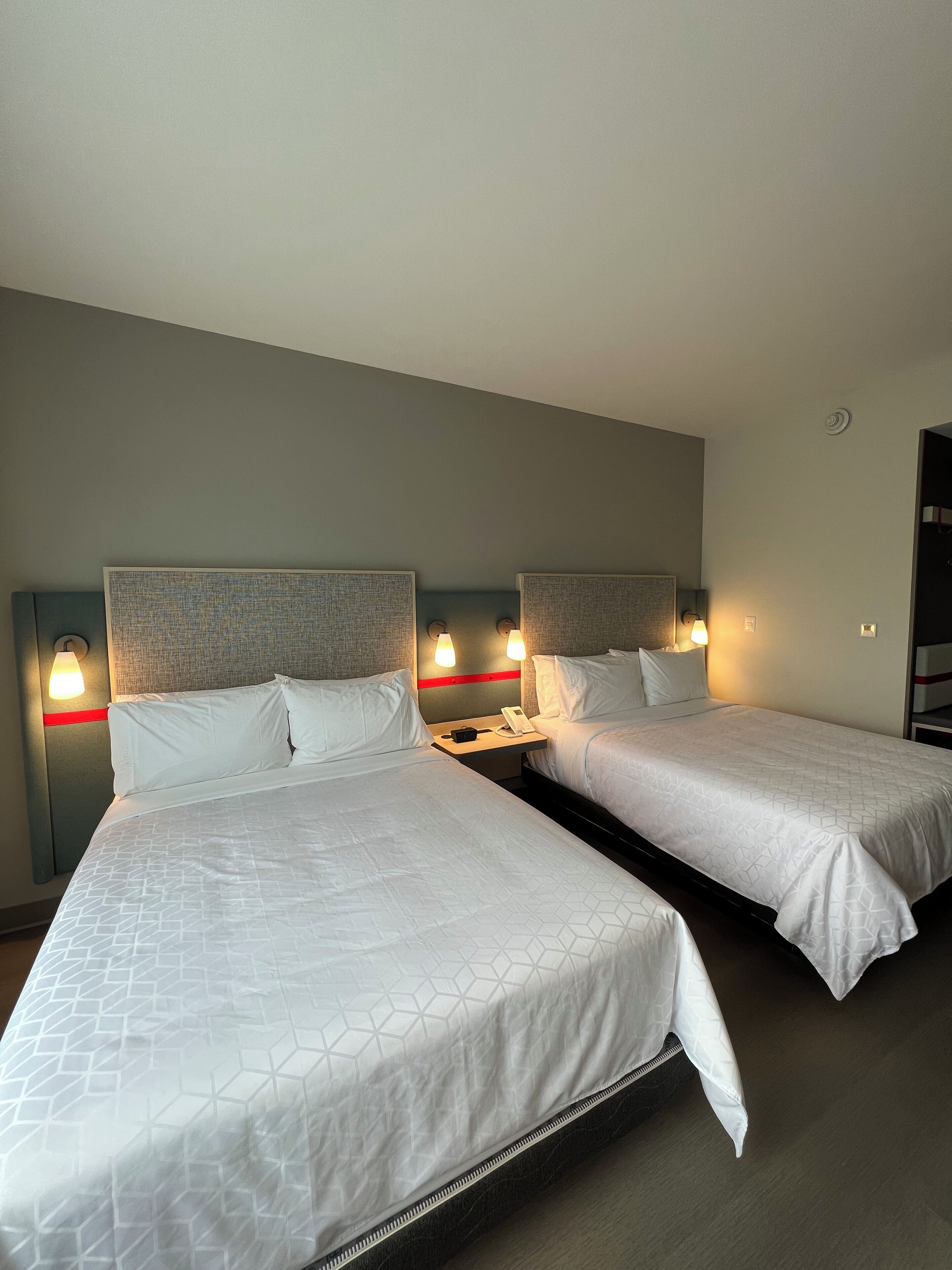 Chambre Standard, 2 grands lits