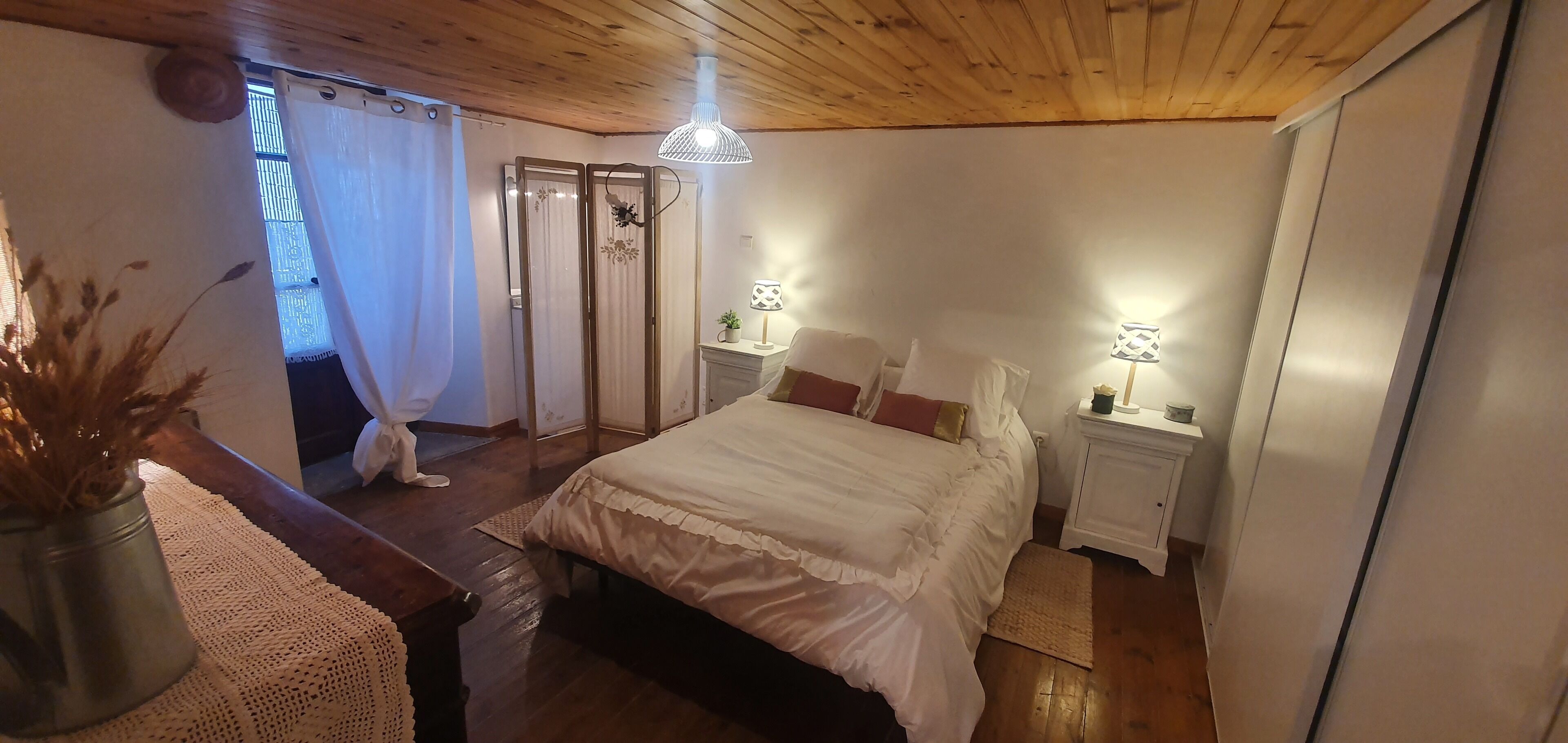 3 間睡房、可攜式嬰兒床