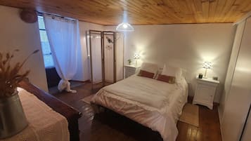3 Schlafzimmer, Reisekinderbett