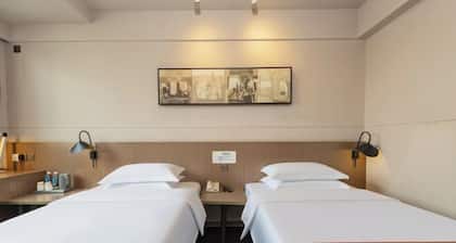 Huake Jiacheng Hotel (Xiangyang Railway Station)