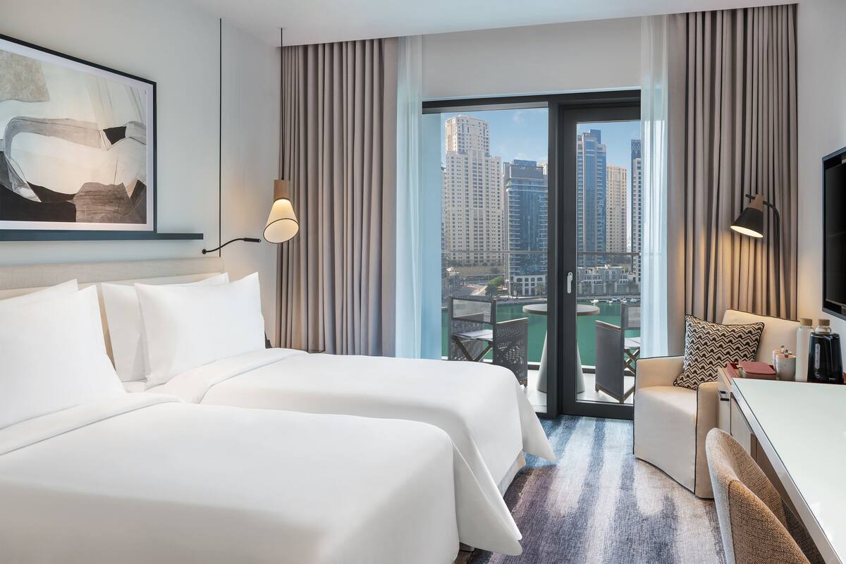 Deluxe Room, 2 Twin Beds, Marina View With Private Balcony | เครื่องนอนระดับพรีเมียม, มินิบาร์, โต๊ะทำงาน, Wi-Fi ฟรี