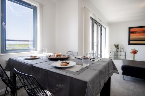 Maritime Quarter  - 2 Bedroom Apartment - SA1 Beach Front (Fisherman's Way)