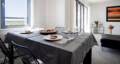 Maritime Quarter - 2 Bedroom Apartment - SA1 Beach Front (Fisherman's Way)
