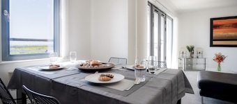 Maritime Quarter  - 2 Bedroom Apartment - SA1 Beach Front (Fisherman's Way)