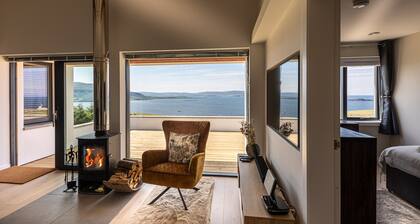 Tidal Reach, Dunhallin