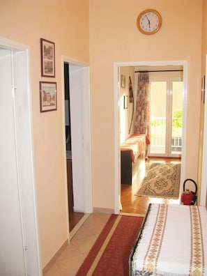 Casa | 2 quartos, berço de viagem, Wi-Fi de cortesia, roupa de cama