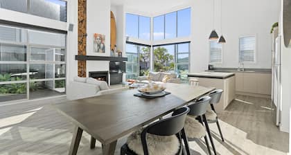 Beachy on Bream - Ruakākā Holiday Home
