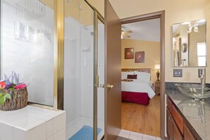 Shower, towels