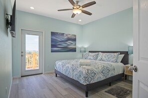 7 bedrooms, desk, free WiFi, bed sheets