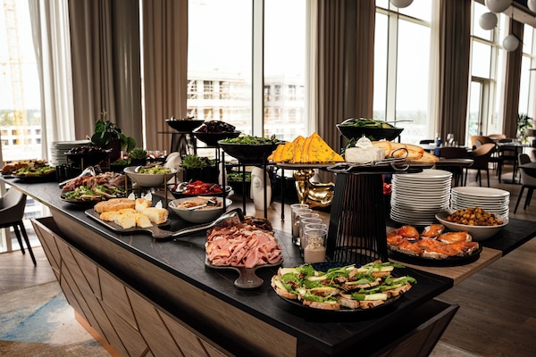 Desayuno continental gratuito y diario