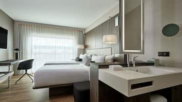 In-room safe, individually decorated, individually furnished, desk