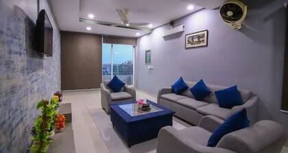 Two Bedroom Modern & Clean Apartment