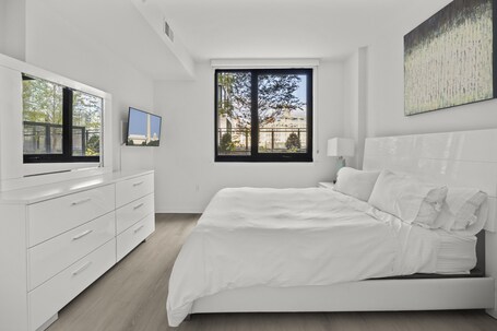 Global Luxury Suites at Capitol Hill - Image 81