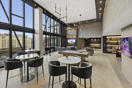 Global Luxury Suites at Capitol Hill - Image 6