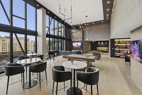 Global Luxury Suites at Capitol Hill