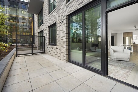 Global Luxury Suites at Capitol Hill - Image 11