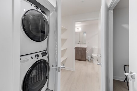 Global Luxury Suites at Capitol Hill - Image 105