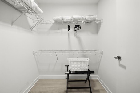 Global Luxury Suites at Capitol Hill - Image 118