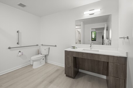 Global Luxury Suites at Capitol Hill - Image 107