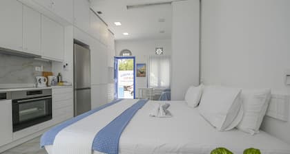 Lovely house10 minutes from the beach, the Port and the center